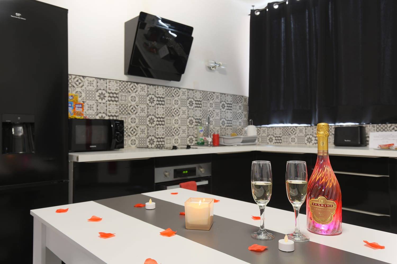 CUISINE SUITE LOVE NIGHT AUTERIVE